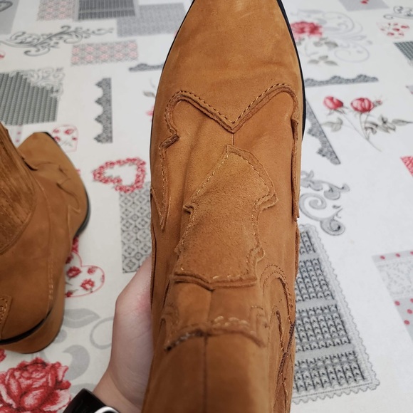 Aldo Brown Suede Boots Size 7 - Picture 6 of 11